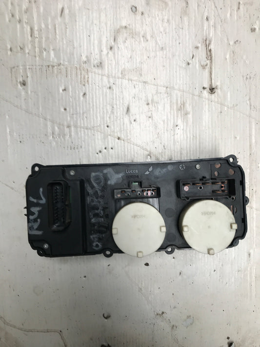 Mando Aire Acondicionado Dodge Caravan 2001 2004