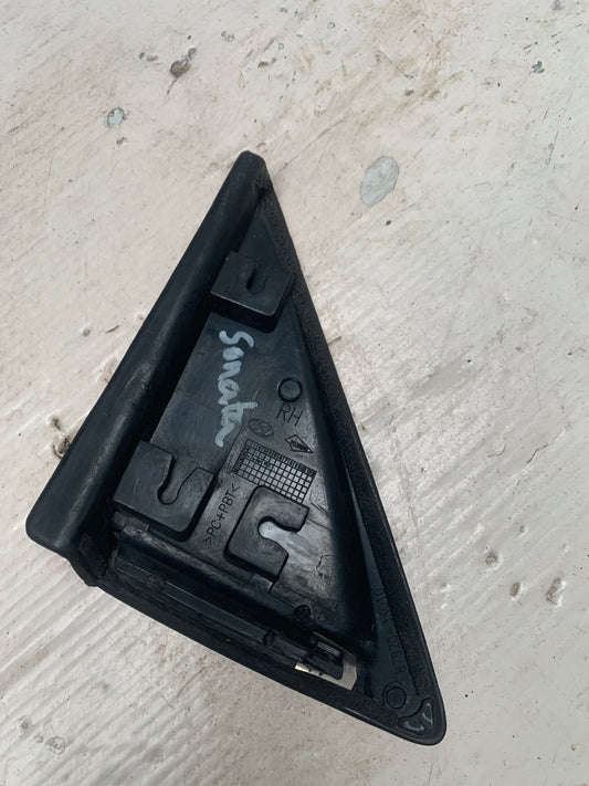 Tapa Triangulo Trasera Hyundai Sonata 2006 2008 3.3