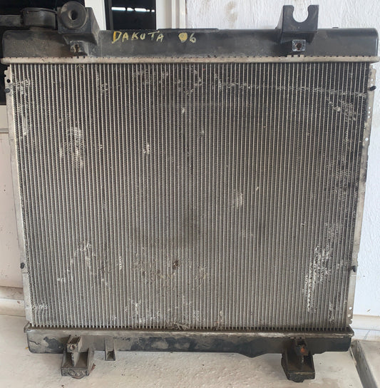 Radiador Dodge Dakota 3.7 2006 2011