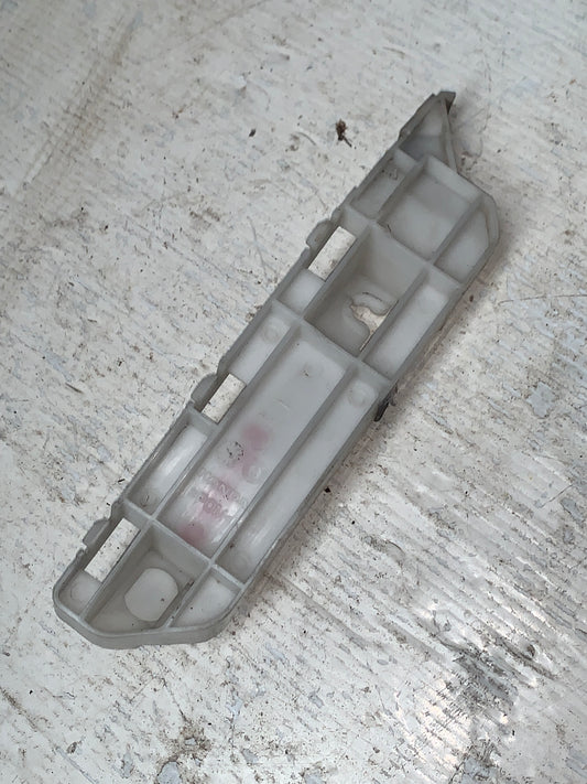 Base Parachoque Delantero Soporte Guia Honda Odyssey 2005 2010