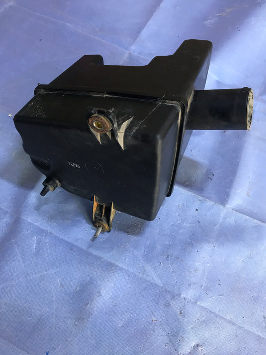 Caja Quema Gases Nissan Sentra B15