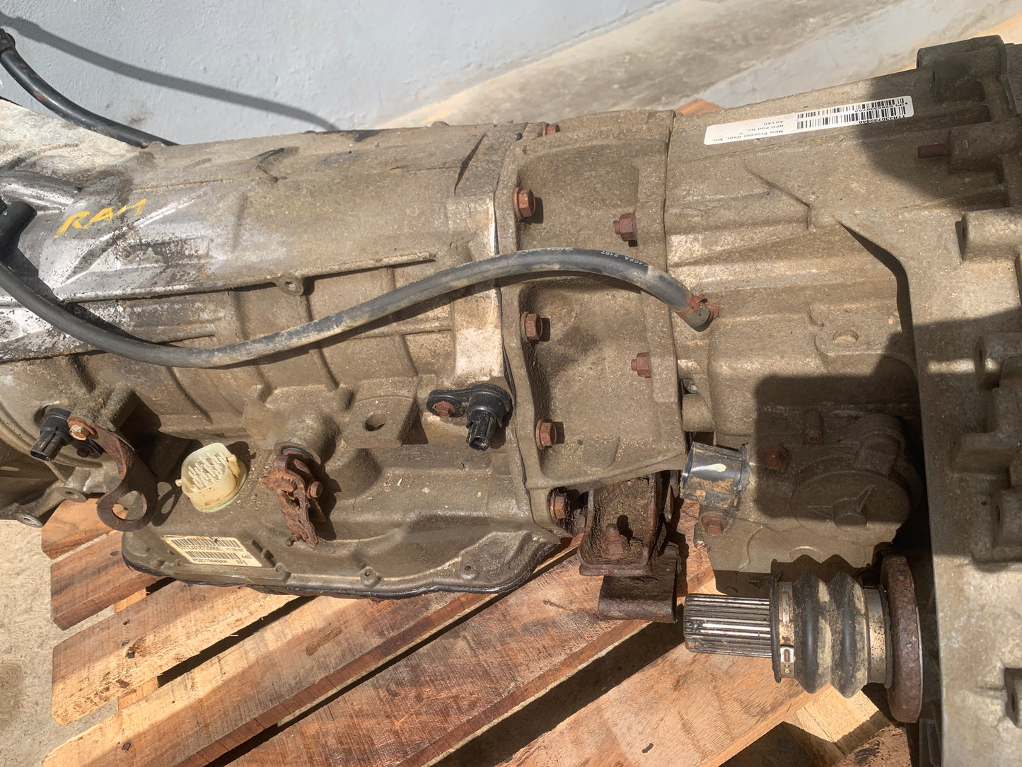 Caja Dodge RAM 4.7L V8 16 Bujias