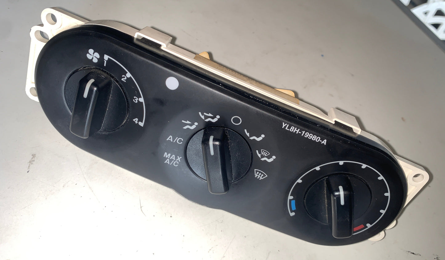 Mando Aire Acondicionado Ford Escape 2003 2006