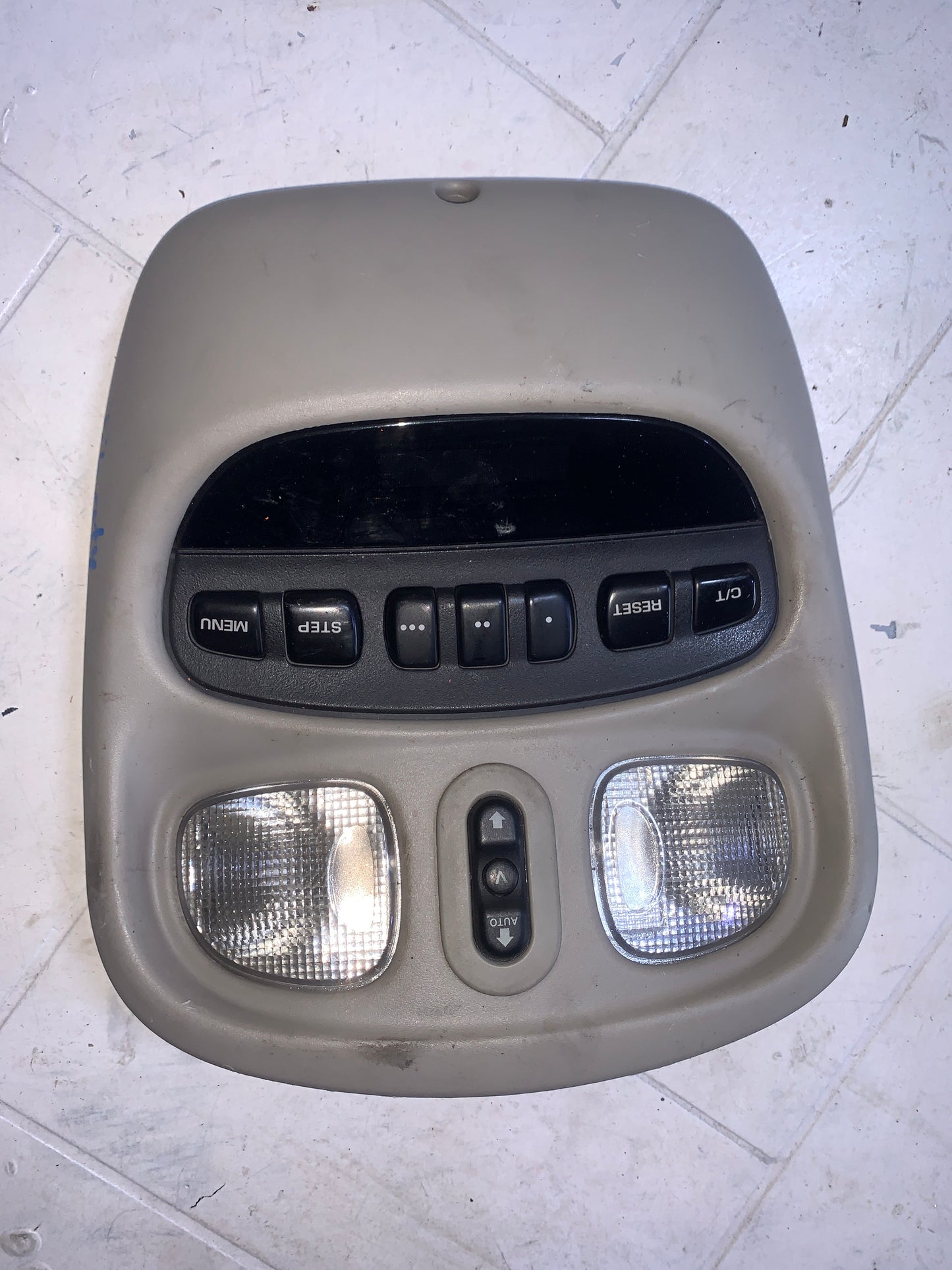 Lampara Techo Delantero Quemacoco Jeep Liberty KJ 1999 2006