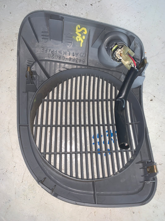 Tapa Corneta Cabina Toyota Sienna 1998 2003
