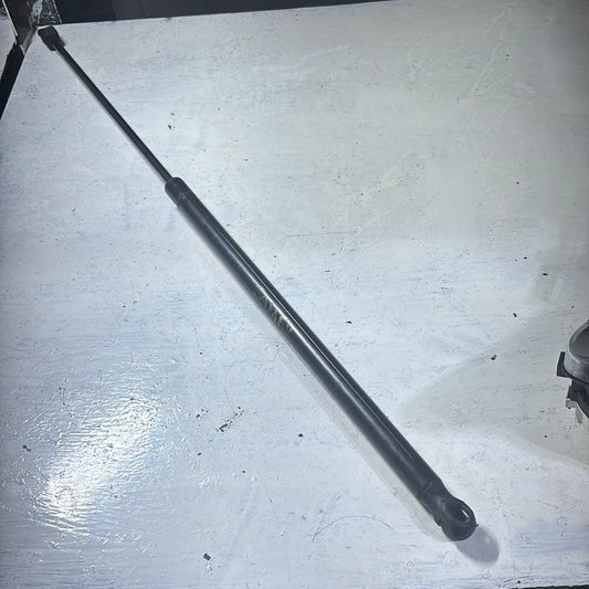 Gato Amortiguador Capot Camry 2007