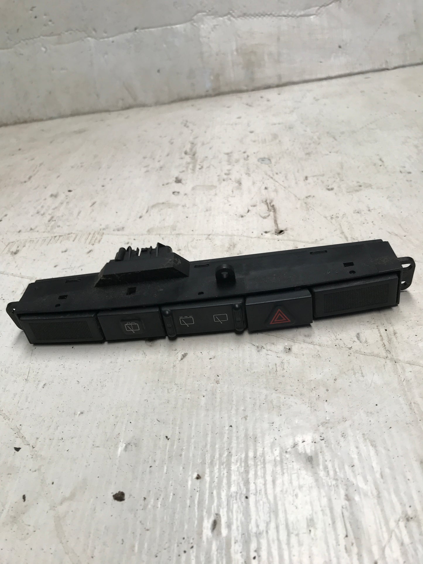 Boton Luz Emergencia Dodge Caravan 2001 2004