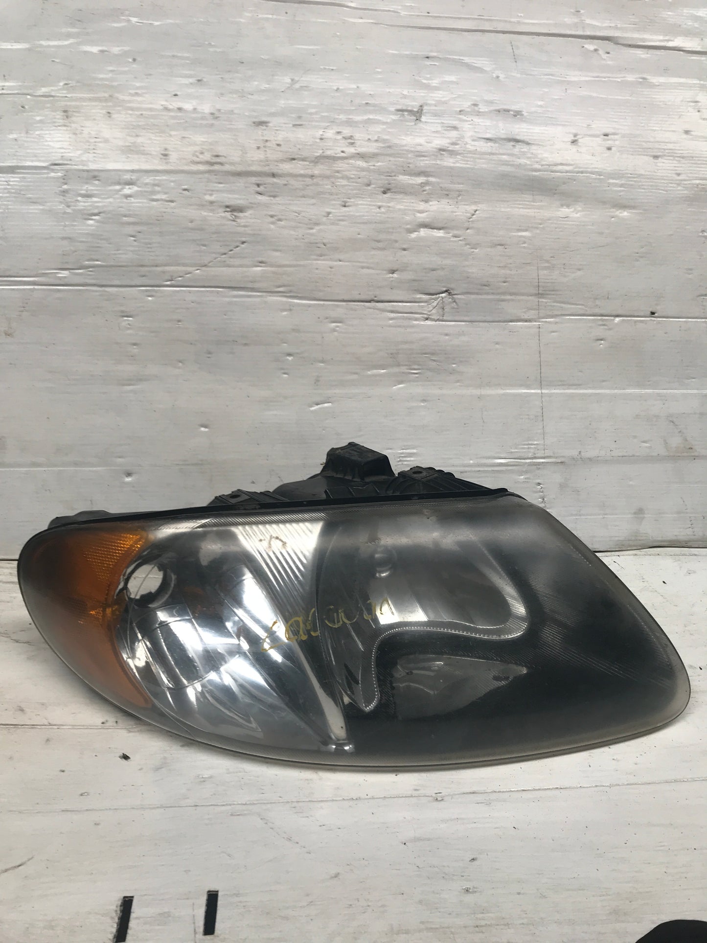 Faro Delantero Dodge Caravan 2001 2007