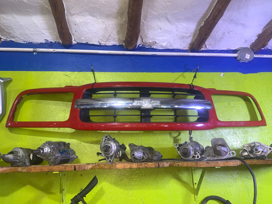 Parrilla Delantera Frontal Chevrolet Tracker