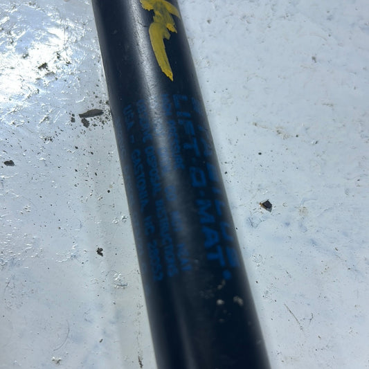 Gato Amortiguador Capot Grand Cherokee 2002