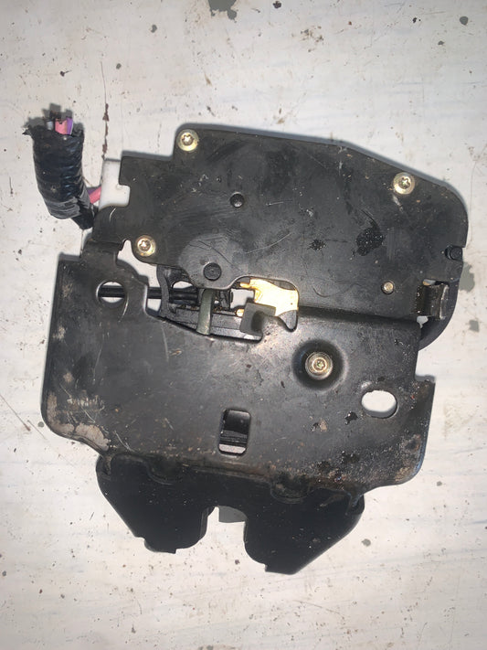 Cerradura Maleta Nissan Altima 2002 2006