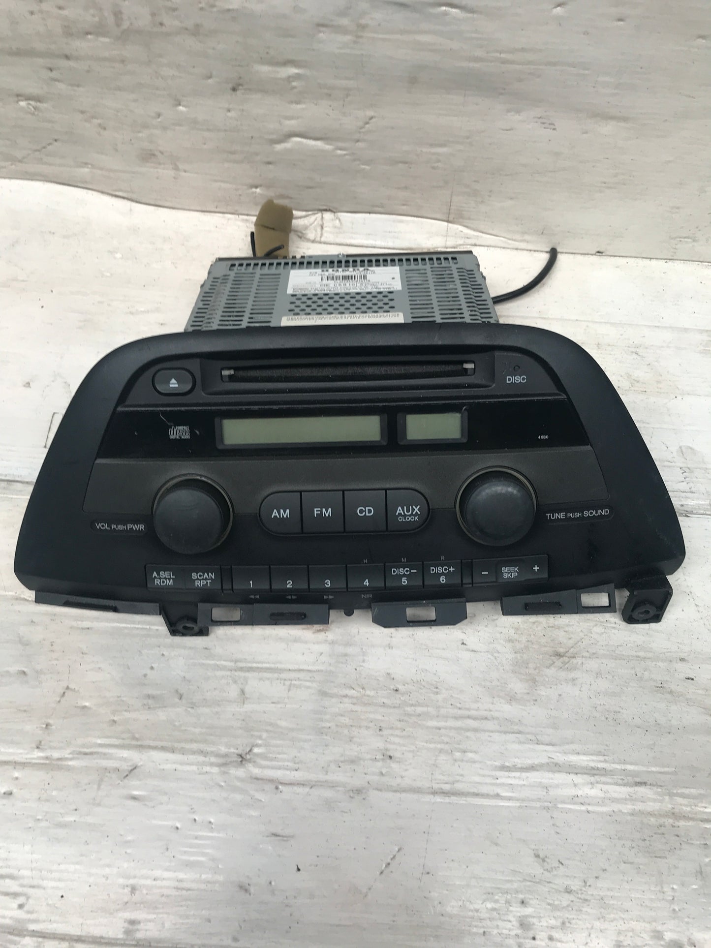 Radio Reloj Frontal Boton Honda Odyssey 2005 2010