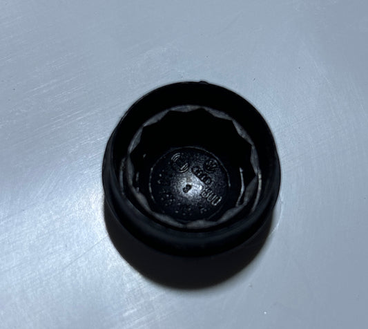 Tapa Tuerca Limpia Parabrisa Mazda3