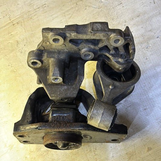 Soporte De Motor Nissan Sentra B16 2.5