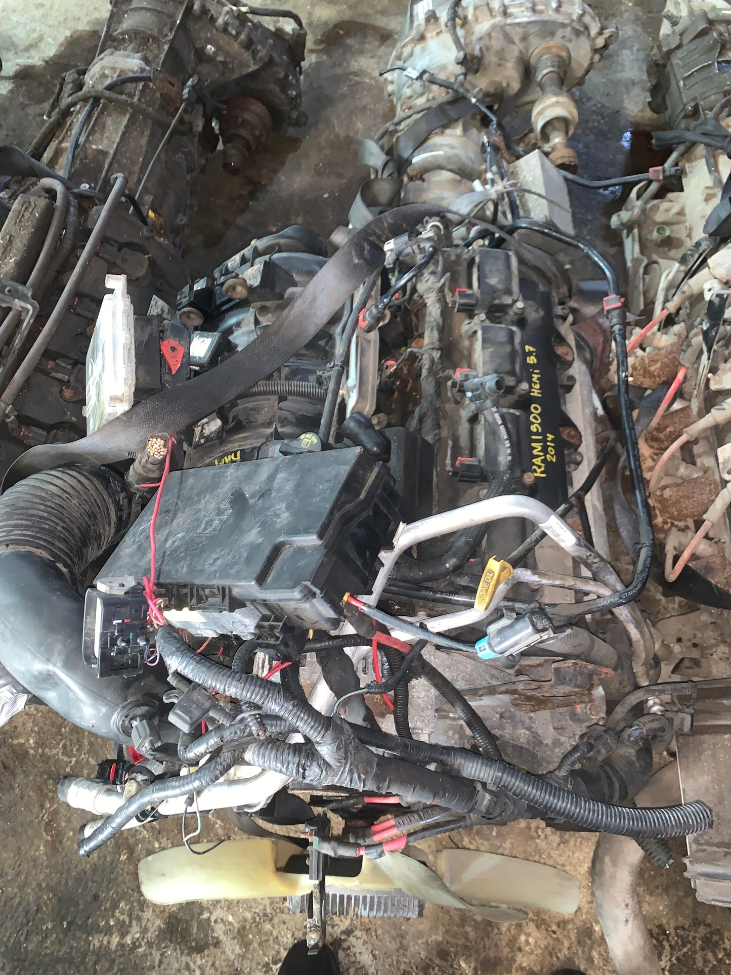 Motor Dodge Ram V8 HEMI 5.7 2014 2021