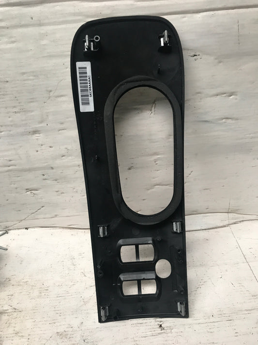 Moldura Palanca Mando Vidrio Jeep Liberty KJ 2002 2006 4X2