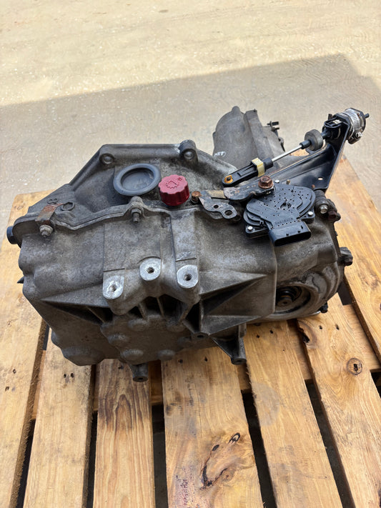 Caja Chevrolet Cavalier Tapón Rojo 2.2L