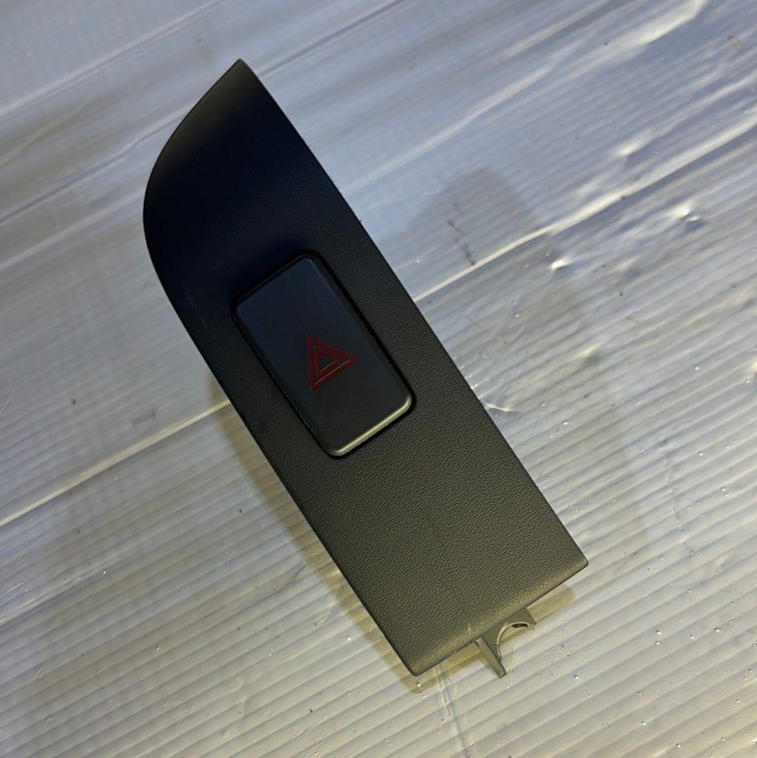 Boton Tecla Luz Emergencia Hyundai Sonata 3.3 2005 2008