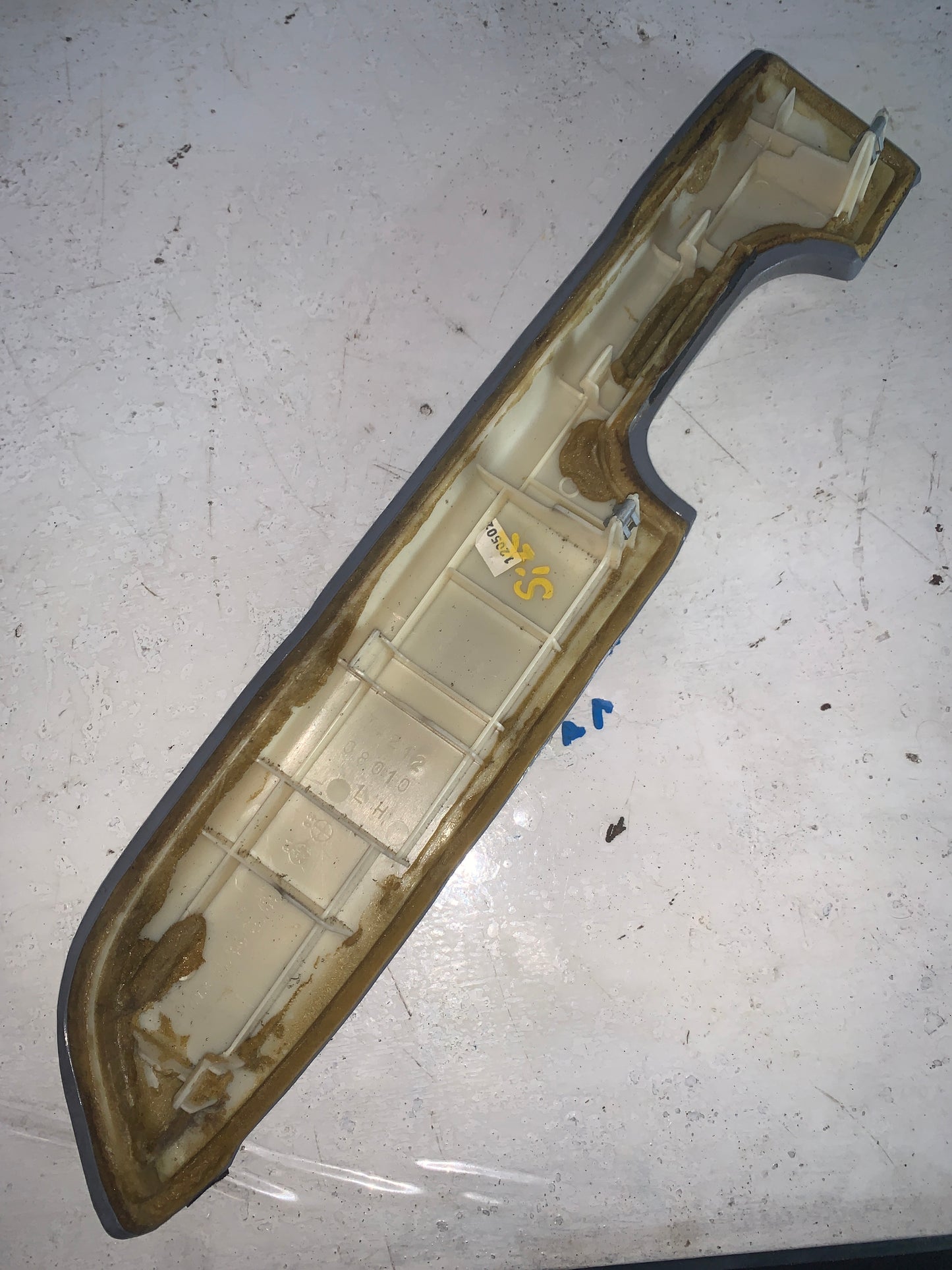 Posabrazos Puerta Toyota Sienna 1998 2004