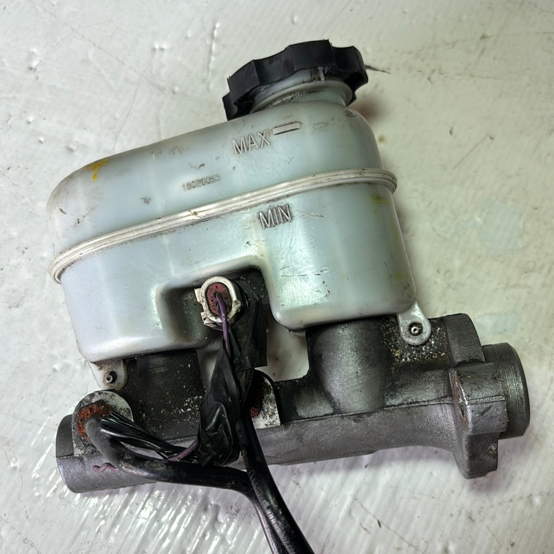 Bomba De Freno Chevrolet Trailblazer 2002 2009 Original