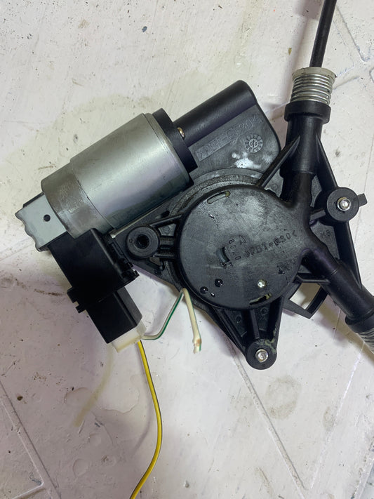 Motor Eleva Vidrio Mazda3 Trasero