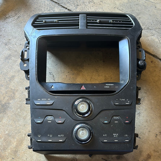Tablero Central Mando Acondicionado Ford Explorer 2011 2015