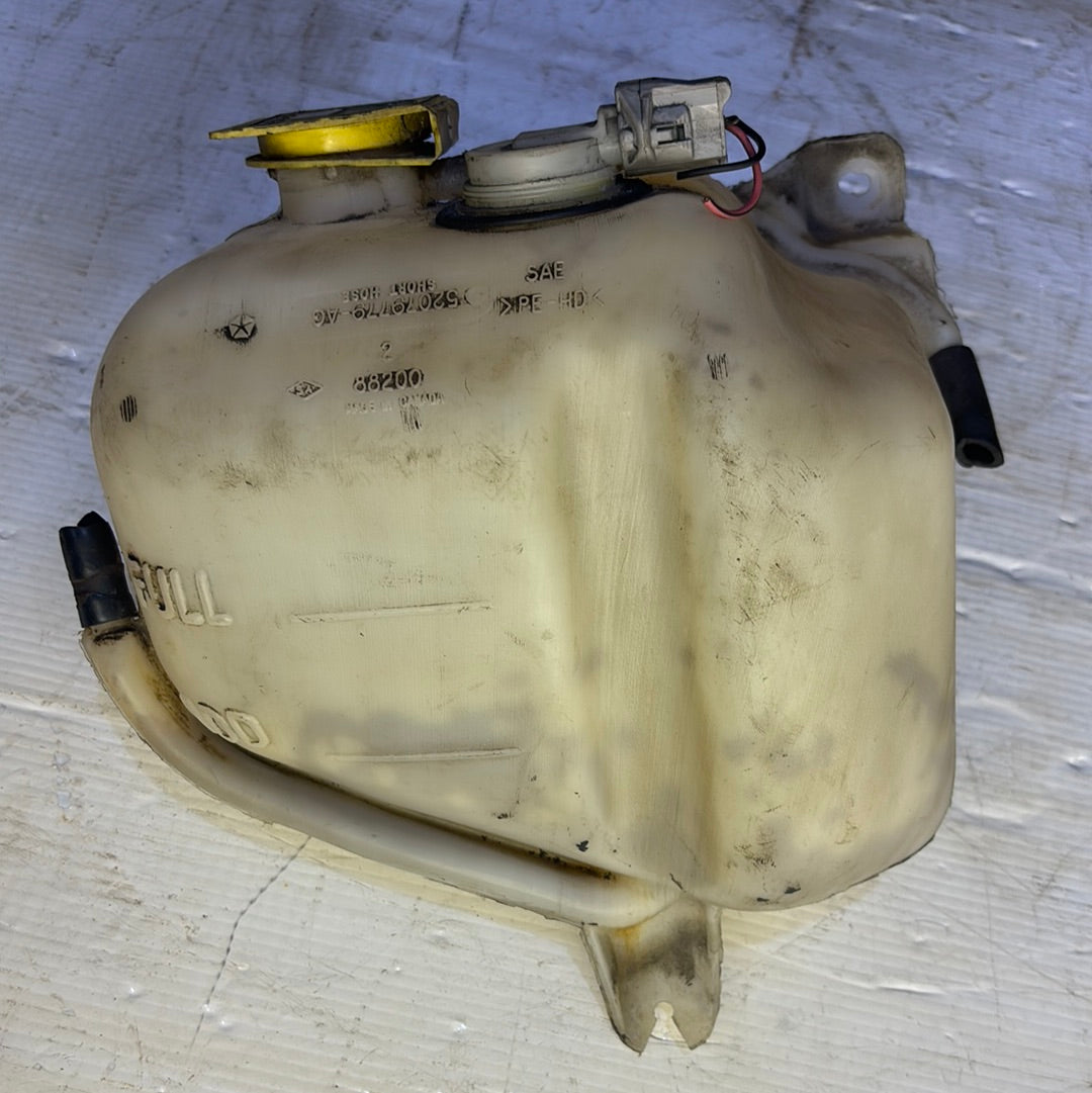 Envase Deposito Agua Radiador Jeep Grand Cherokee 2002 2005