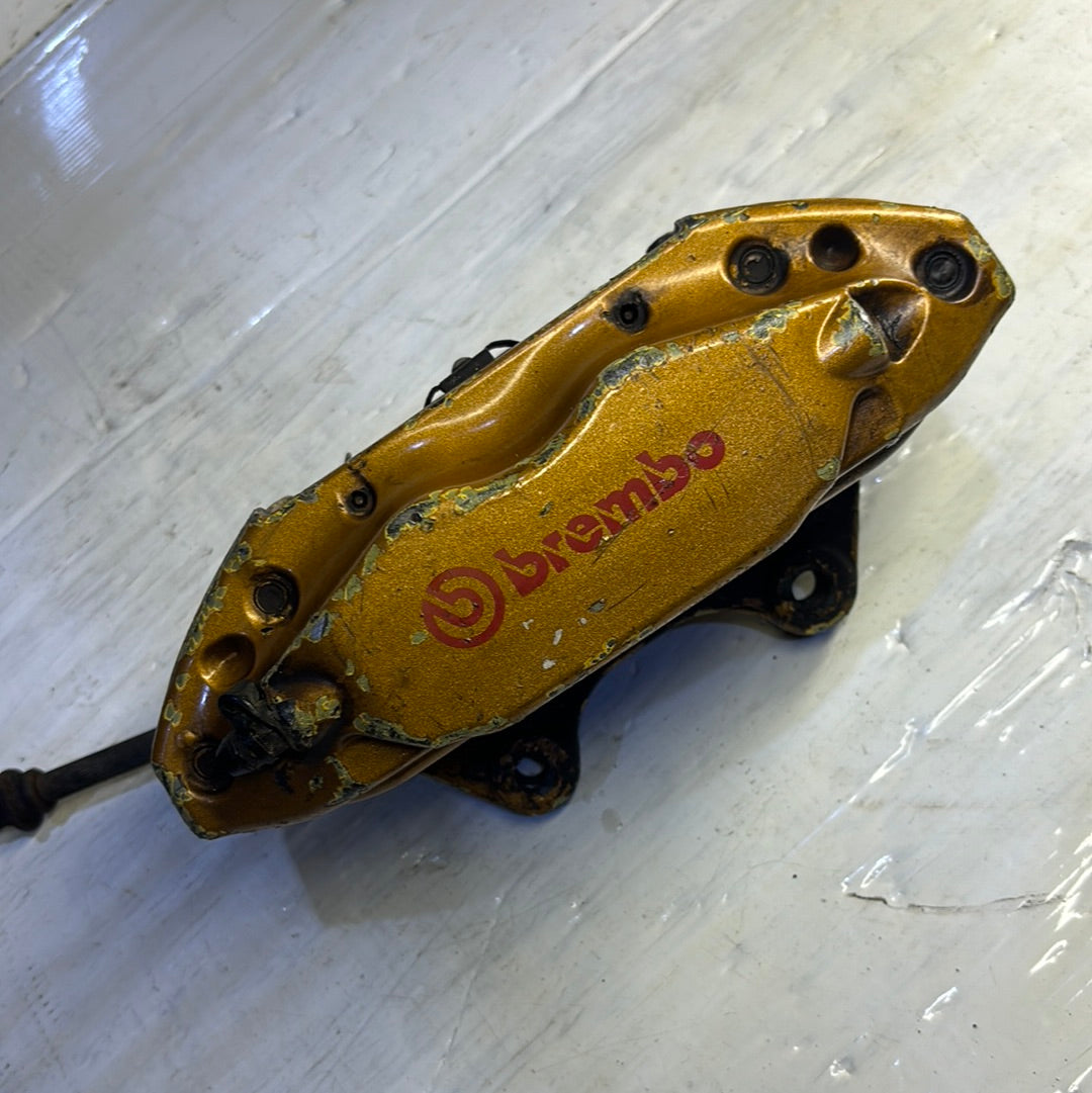 Mordaza Nissan Sentra B15 2001 2007 Brembo