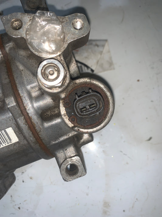 Compresor Toyota Corolla 2014-2016 Sin Sensor Original