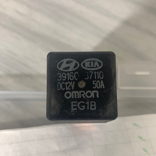 Rele Relay 4 patas 12v 50amp Hyundai Kia Omron (Negro)