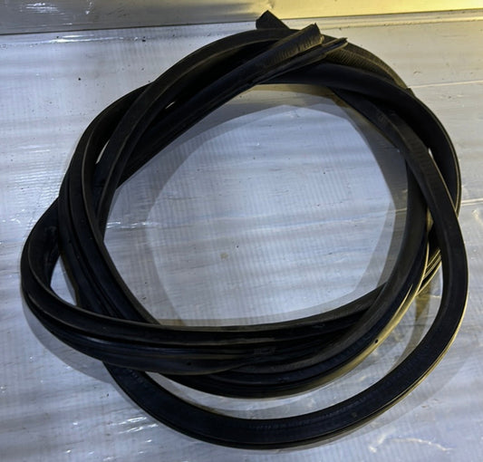 Goma Compuerta Toyota Yaris 2006 2010 Sport