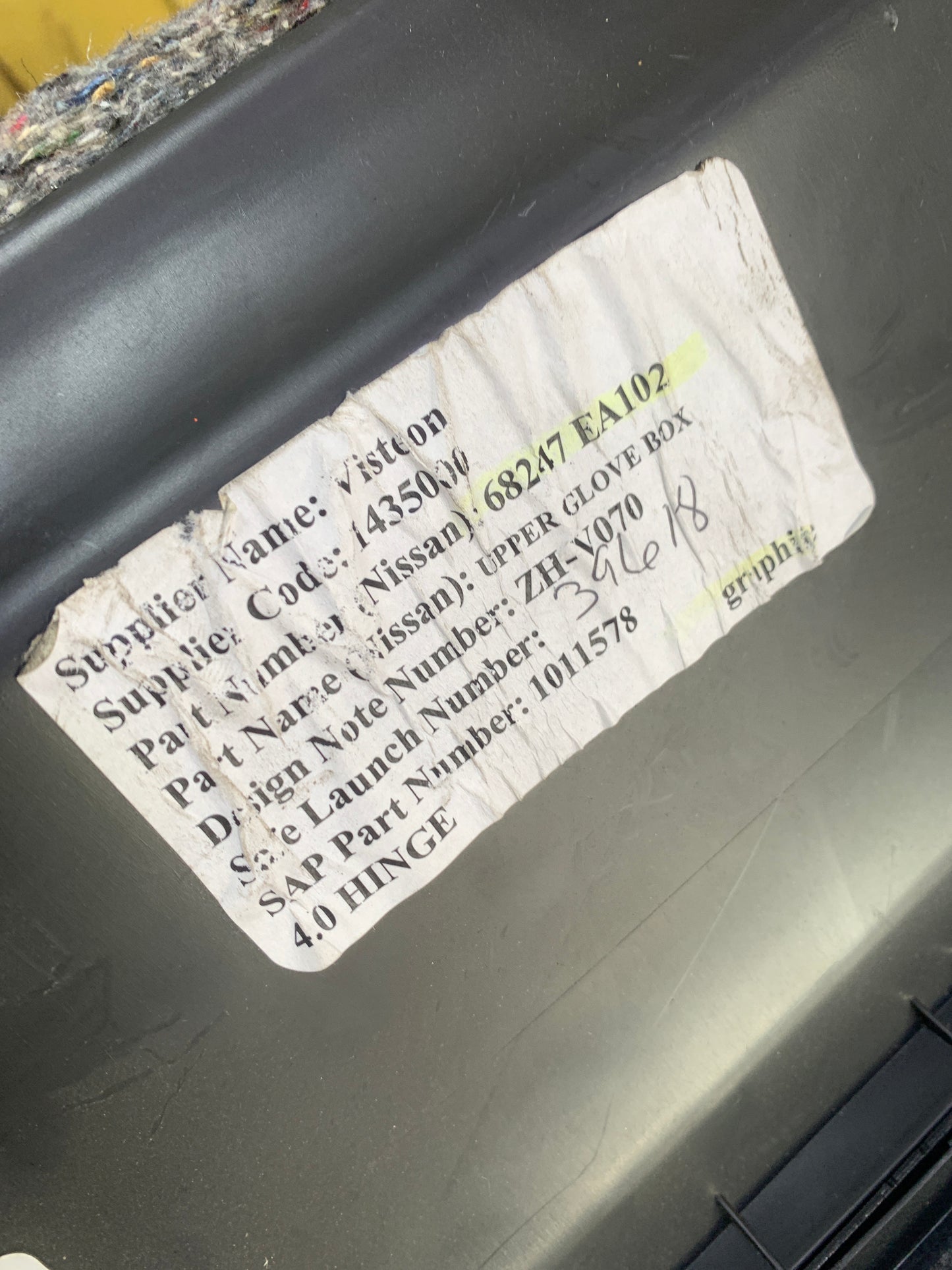 Guantera Tablero Nissan Pathfinder 2001 2006