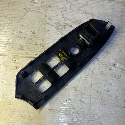 Embellecedor Mando Vidrio Honda CRV 2007 2011