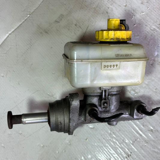 Bomba De Freno Volskwagen Bora Golf Jetta New Beetle