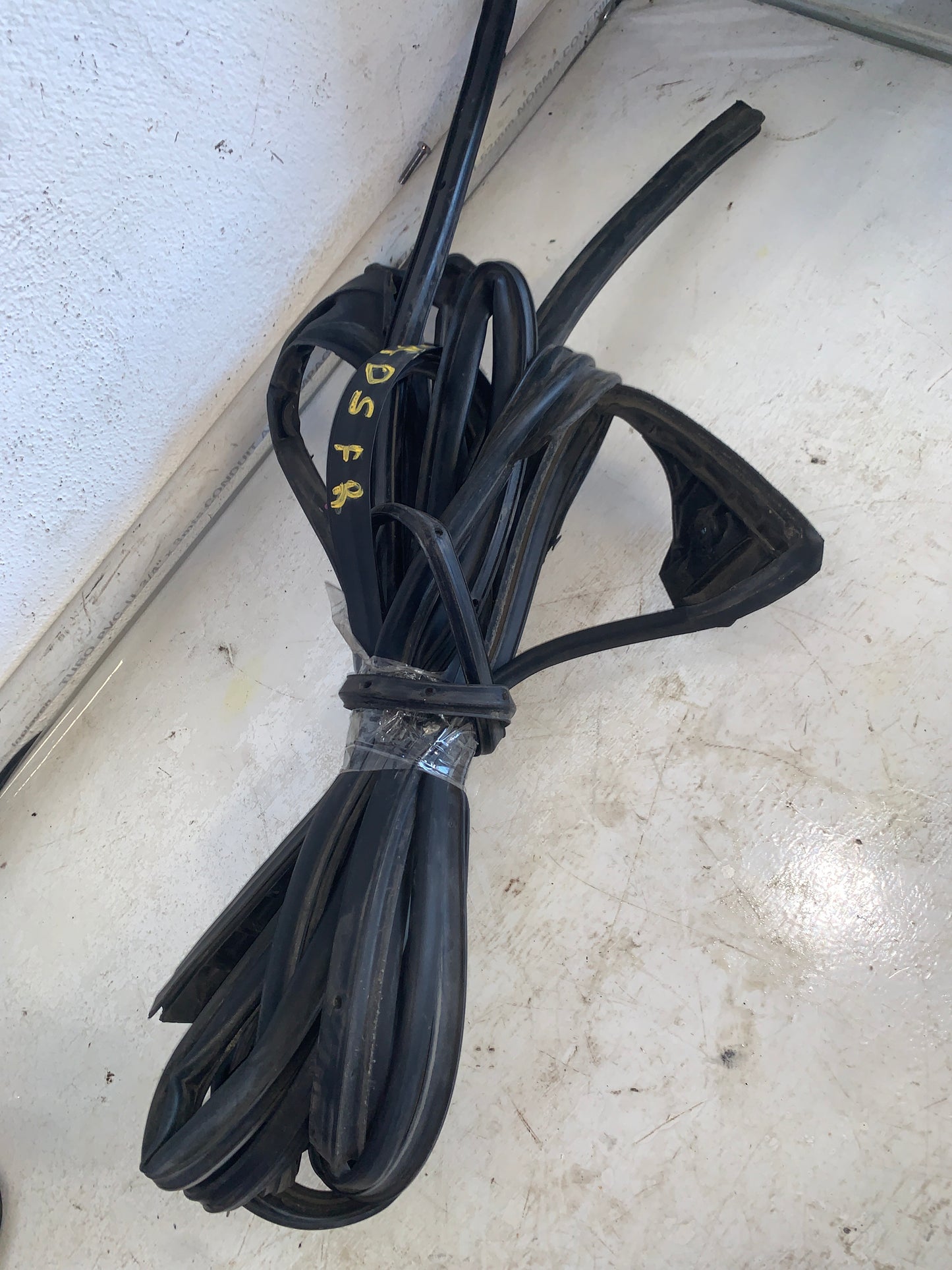 Goma Puerta Interna Nissan Pathfinder 2005 2010