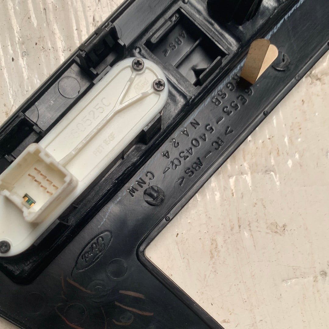 Marco Frontal Radio Ford Fusion 2007 2009