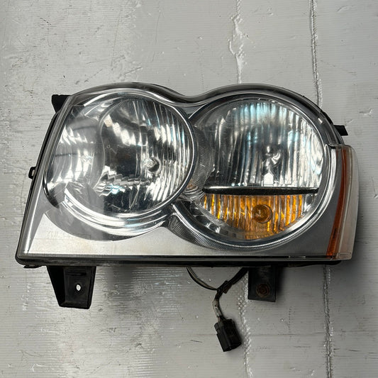 Faro Delantero Jeep Grand Cherokee 2005 2007