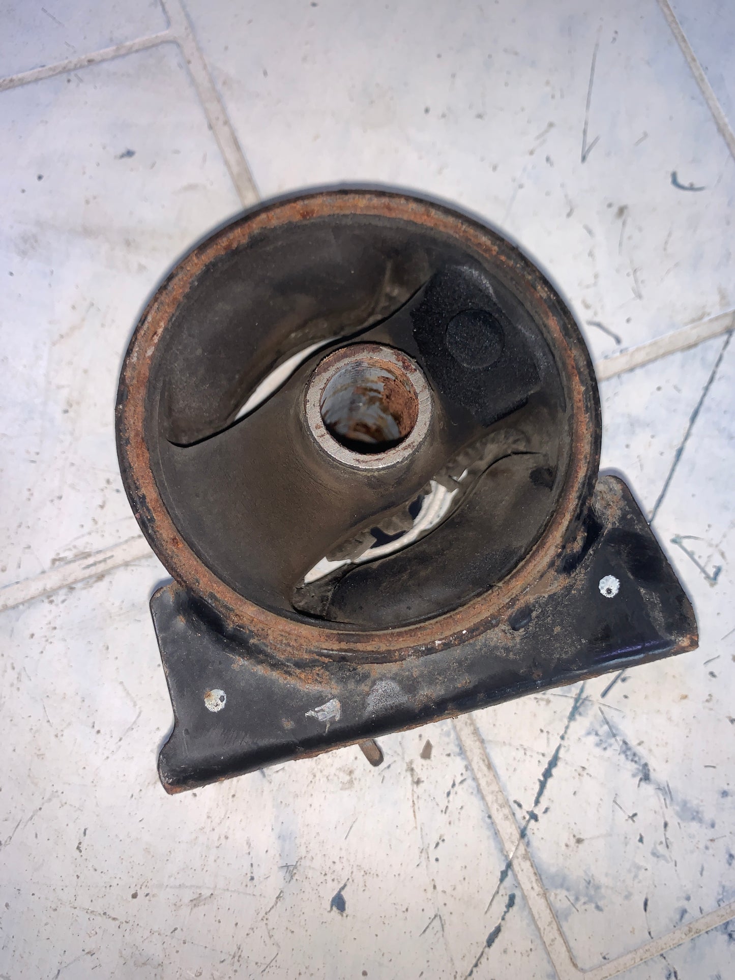 Base Soporte Motor Delantera Frontal Dodge Caliber