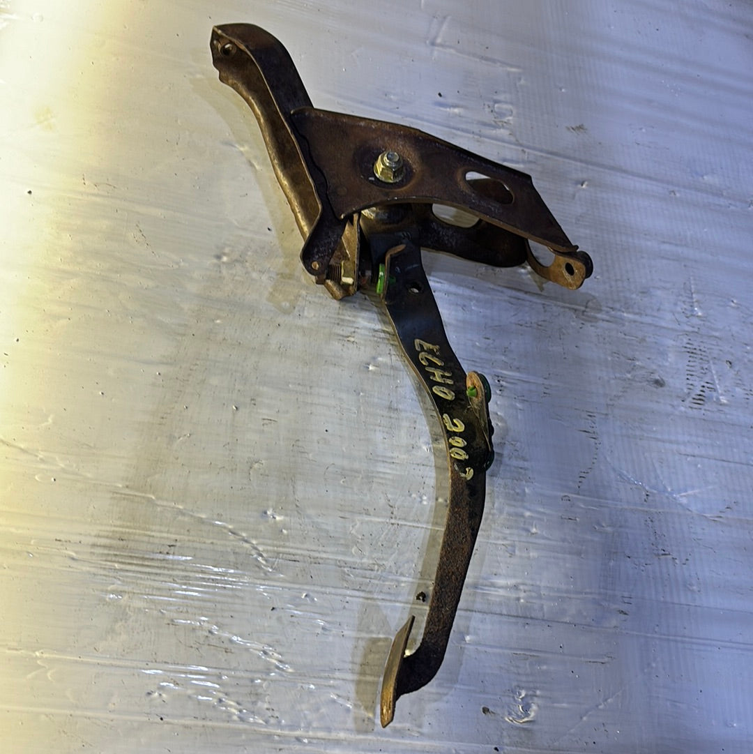 Pedal Crochet Toyota Yaris 2000 2005