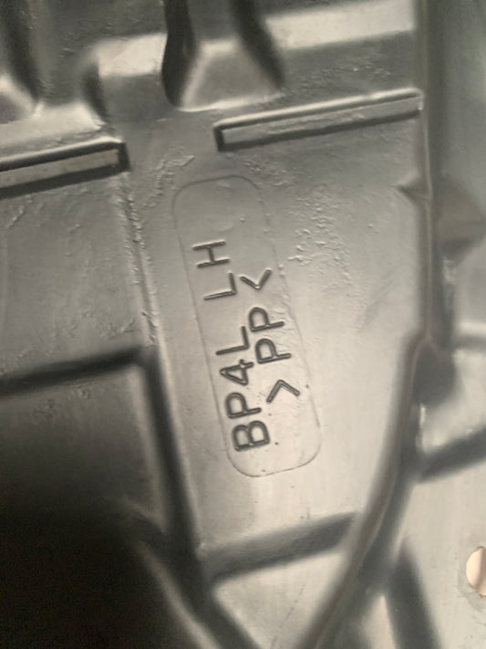 Guardabarro Guardapolvo Delantero Mazda3