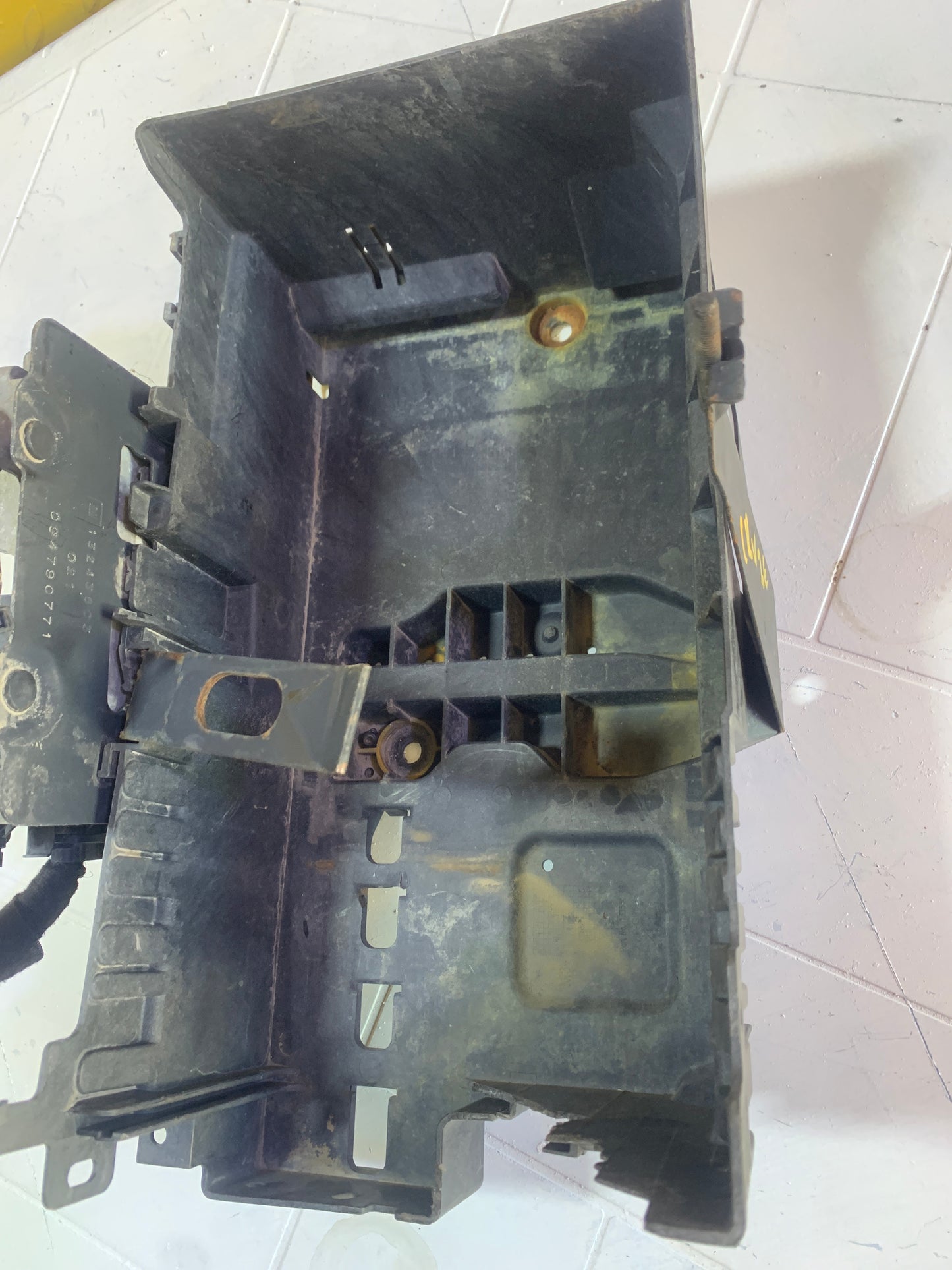 Base Marco Sujeta Batería Chevrolet Cruze