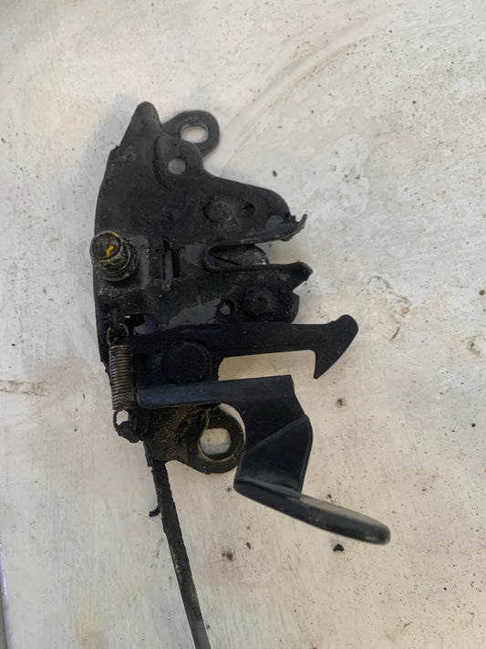 Cerradura Capot Nissan 350Z 2004 2008