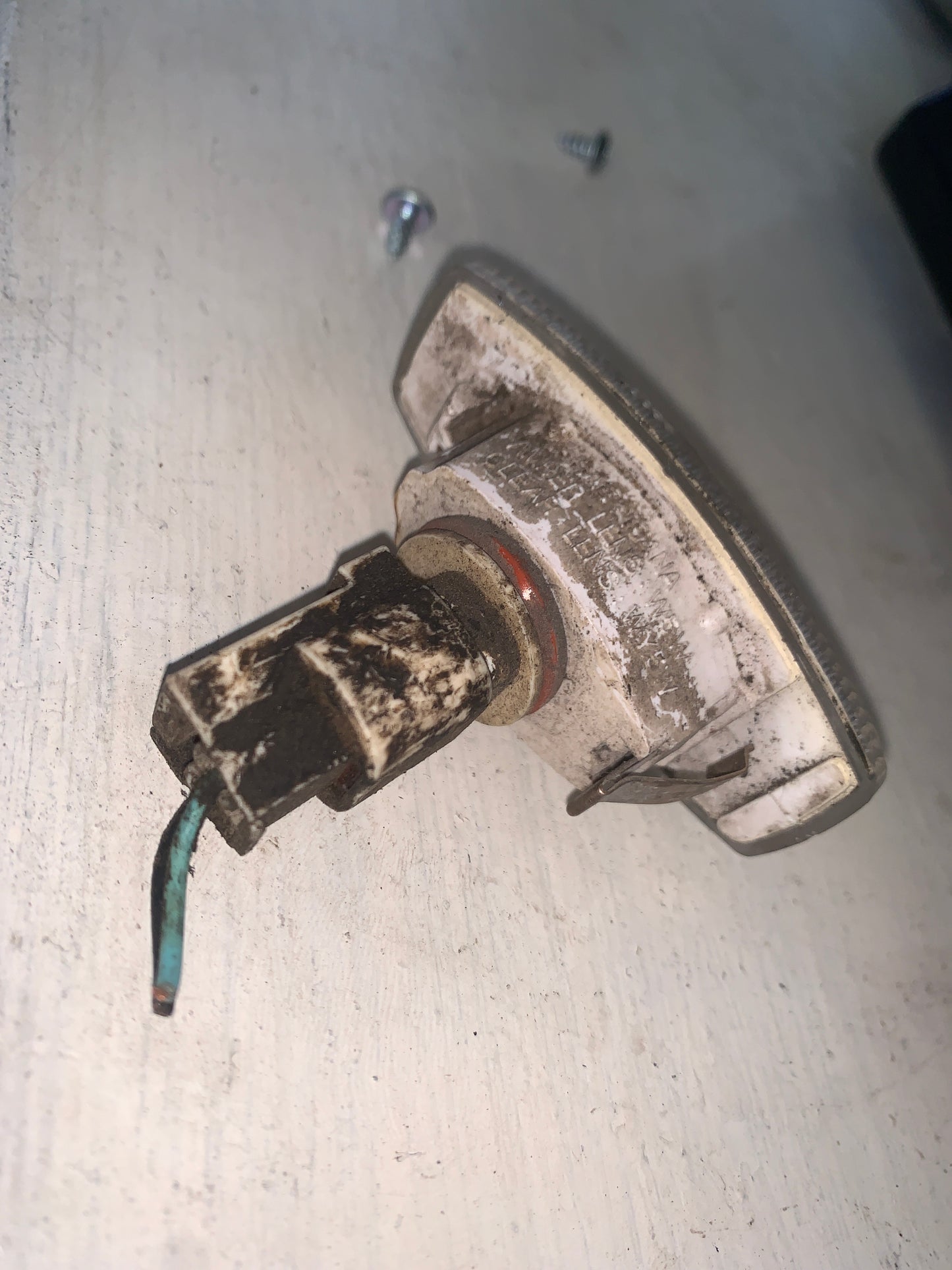 Cocuyo Parachoque Lateral Chevrolet Optra