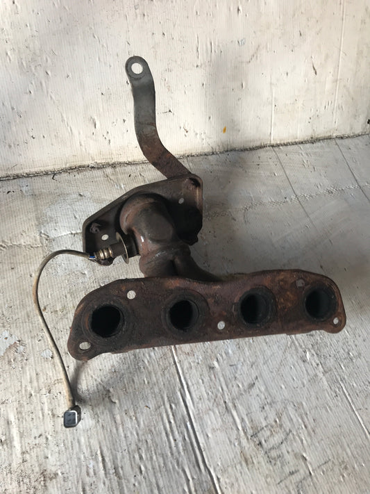 Multiple de Escape Nissan Sentra B16 2.0 Tiida 1.8