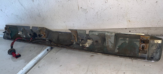 Platina Maleta Compuerta Nissan Xtrail sin Vidrio 2002 2007