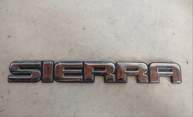 Emblema Letra GMC Sierra