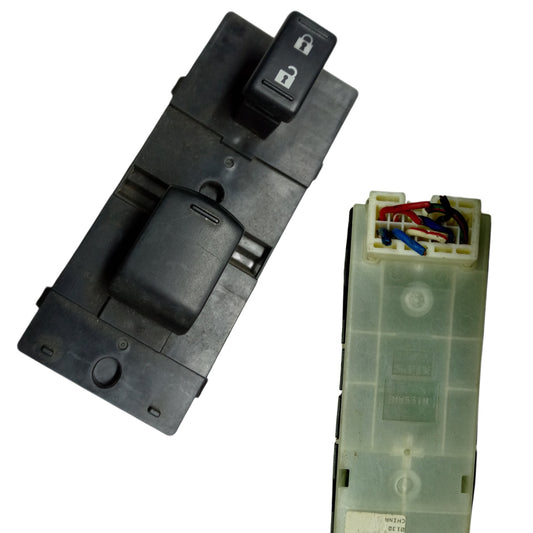 Mando Eleva Vidrio Derecho Nissan Sentra B16 Tiida