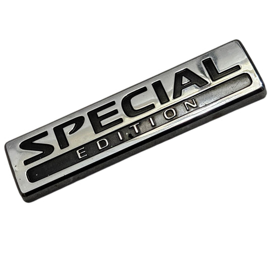 Emblema Special Nissan