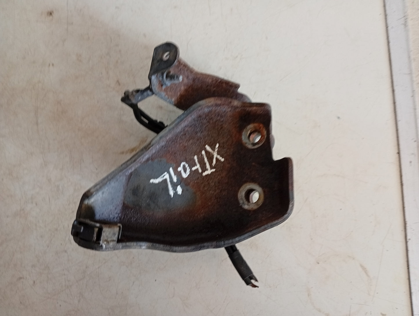Base Alternador Superior Nissan Xtrail