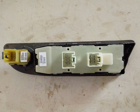 Mando Eleva Vidrio Piloto Dodge Dakota 2011 2014 2 Puertas